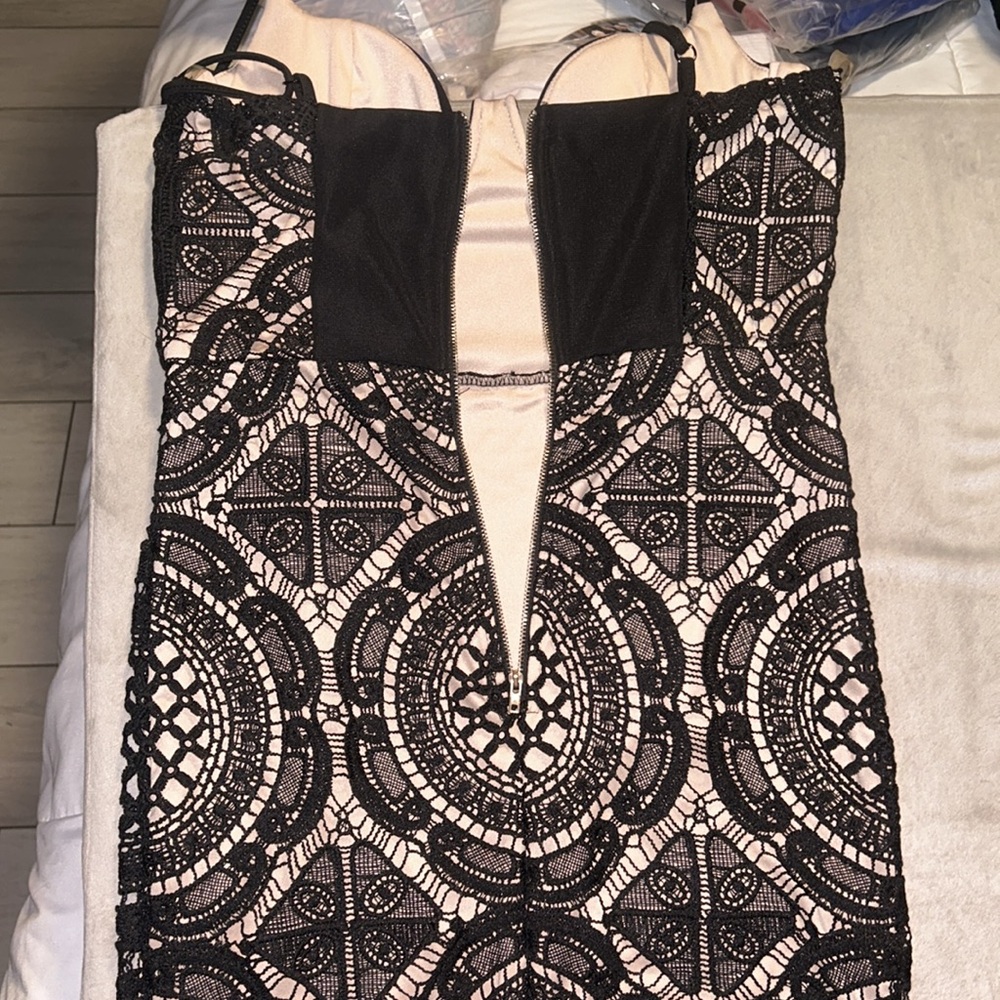 Dress - Picture 4 of 5